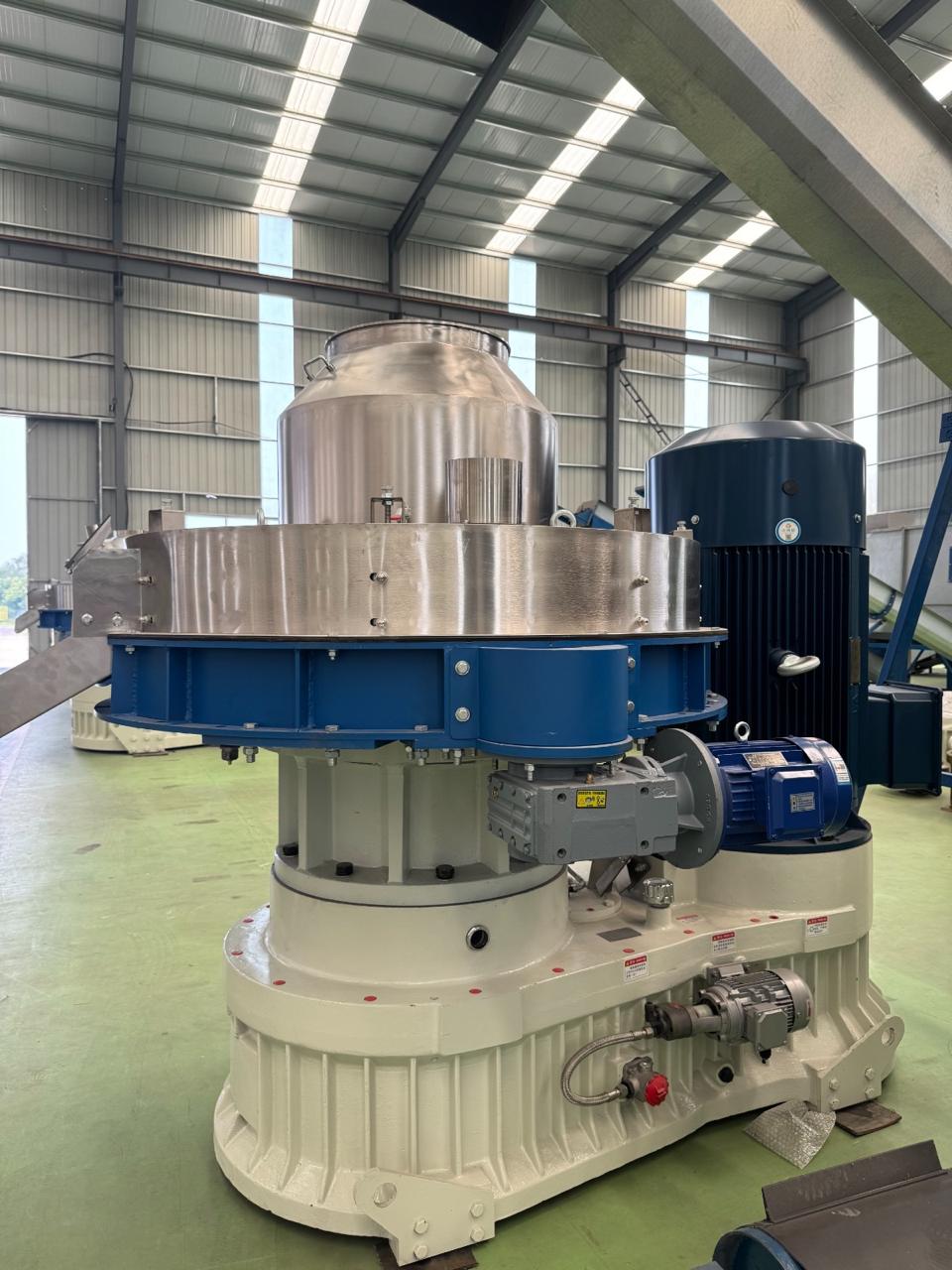 How The Pellet is Make in pellet mill machine